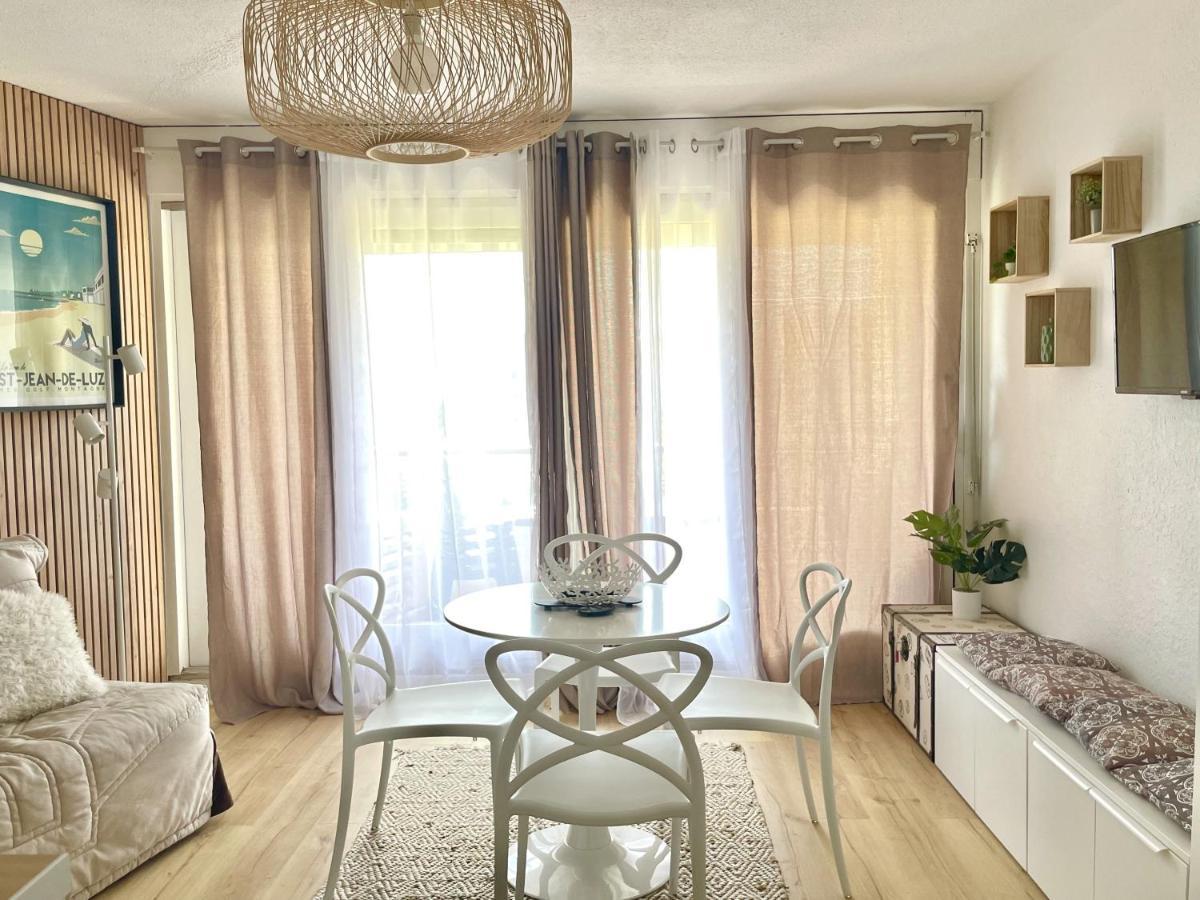 Caporizon-Baillenia-T1 Vue Montagne - Piscine St Jean De Luz Apartment Сен Жан дьо Луз Екстериор снимка