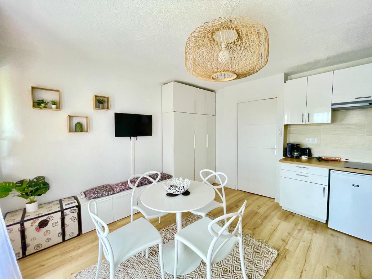 Caporizon-Baillenia-T1 Vue Montagne - Piscine St Jean De Luz Apartment Сен Жан дьо Луз Екстериор снимка